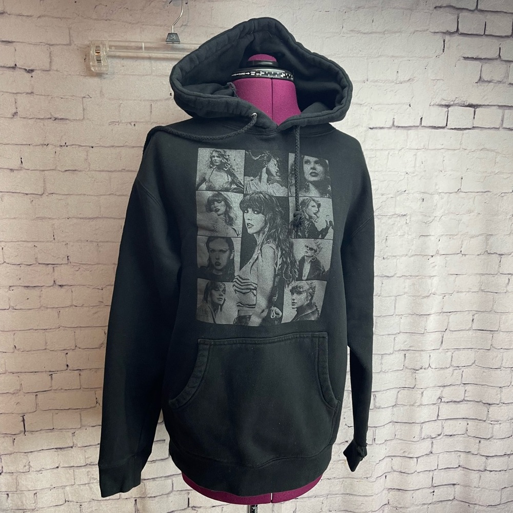 Taylor Swift Eras tour merch hoodie size small black - FLAWED